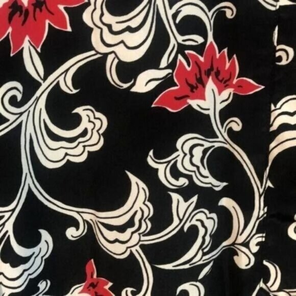 Alfred Dunner Floral Print Top Size 18 Button Down Black Red White - Picture 8 of 9